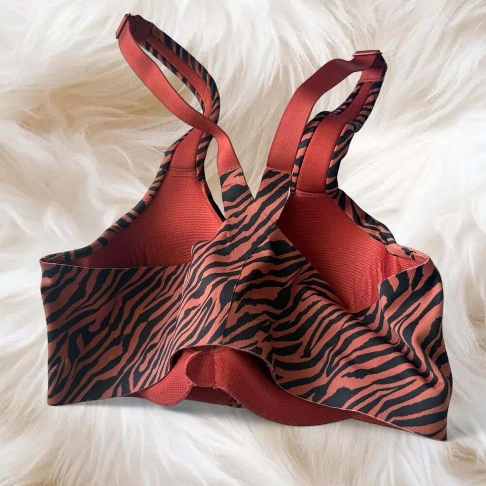 Victoria's Secret Sport Incredible Knockout front-zip sports bra 34C - Picture 6 of 7